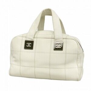 CHANEL White Leather Bag